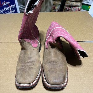 5615 Laredo Women's 9 M Leather Upper Pink